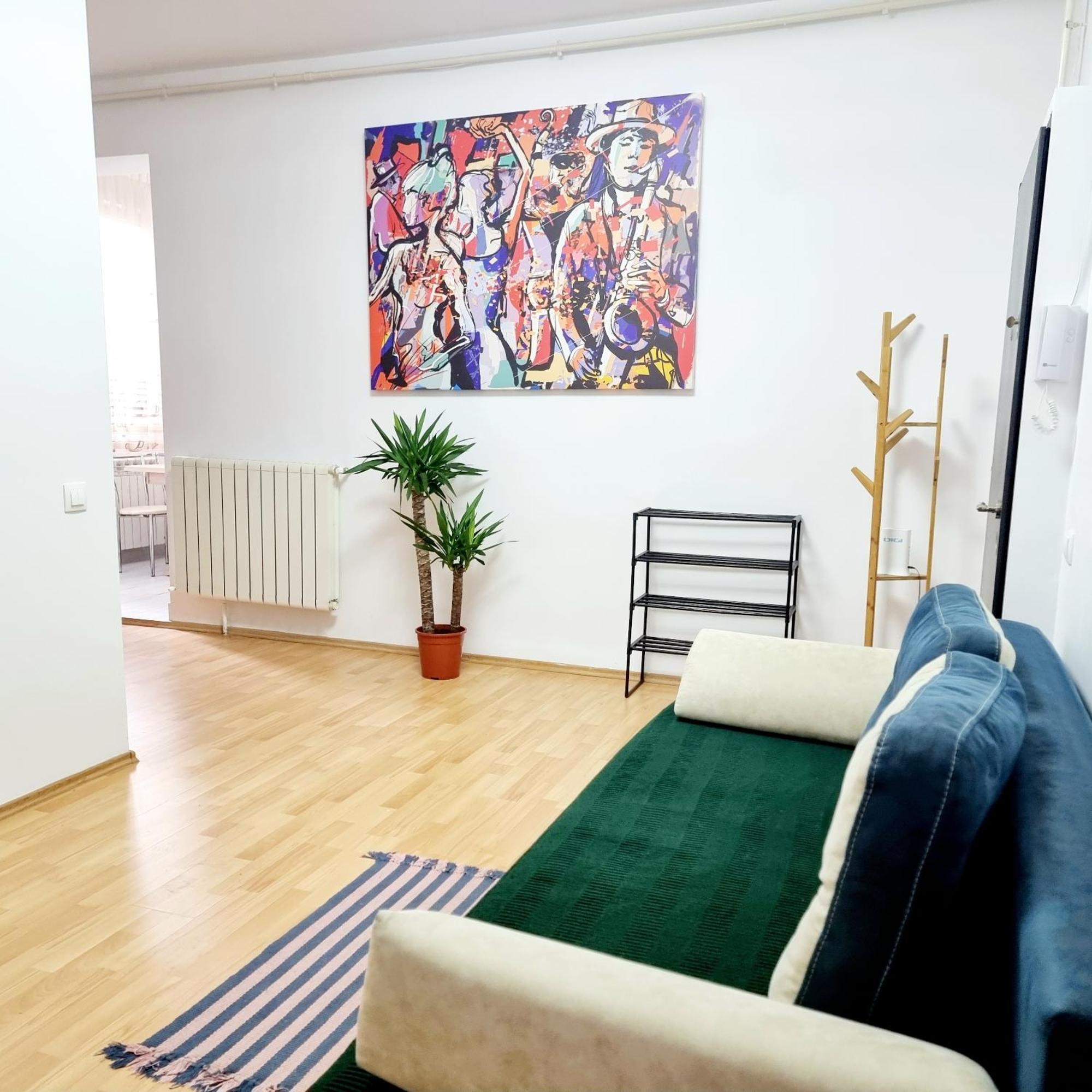 Ferienwohnung Steps2 Old Town & Metro - The Adventure Bukarest Zimmer foto